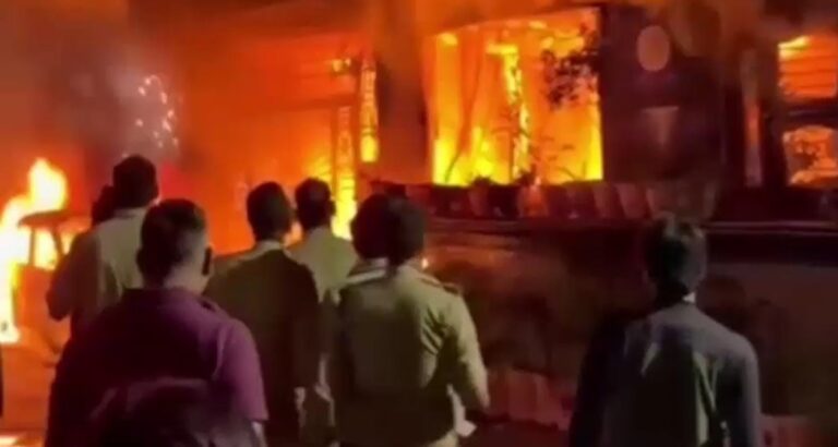 69ba1c7ebbfd8-indore-car-fire-6-died-183105687-16x9