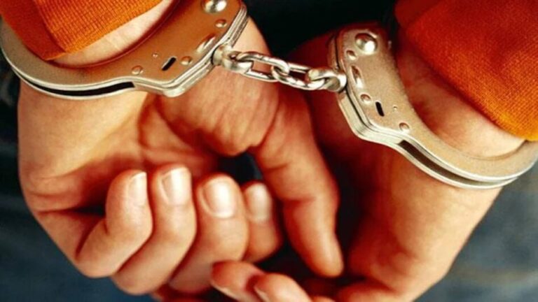 674fee05d43cc-je-arrested-symbolic-photo-045159592-16x9